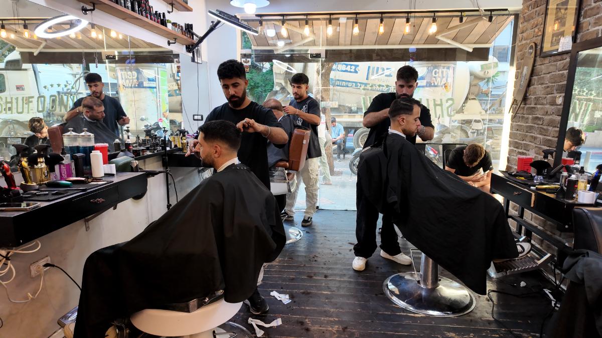 תספורות גברים בשופוני תל אביב צילום:שופוני ברברשופ